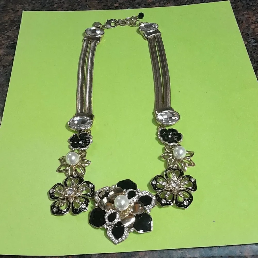 White House Black Market Statement Necklace...New
